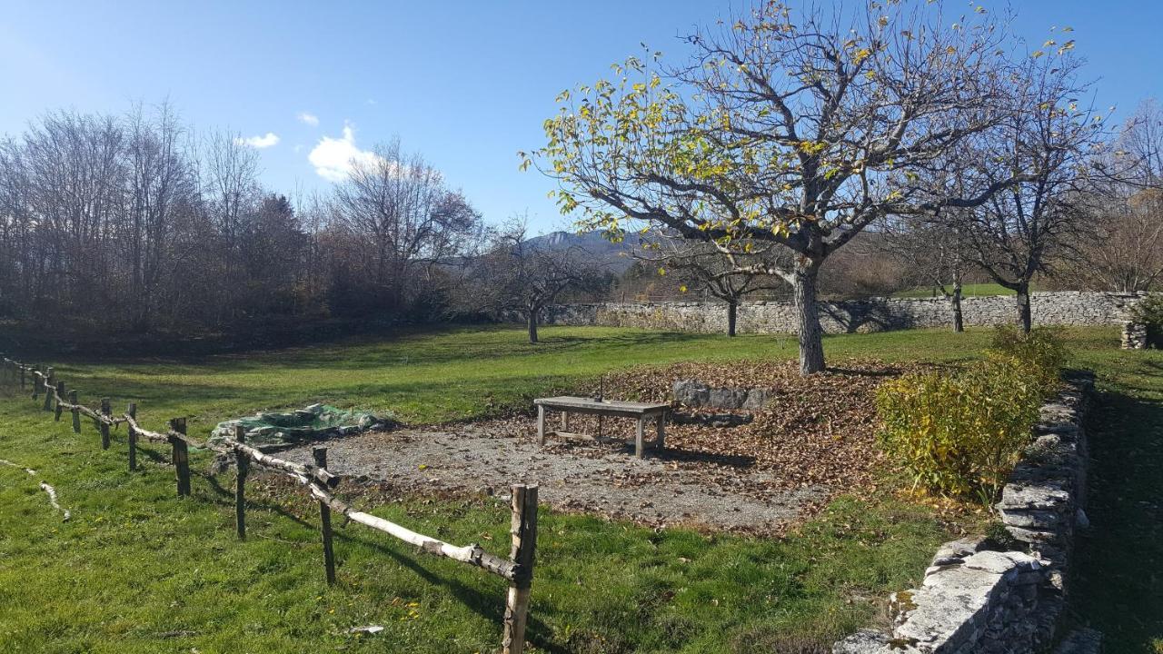 Gite Bard Des Ours Saint-Martin-en-Vercors Екстериор снимка